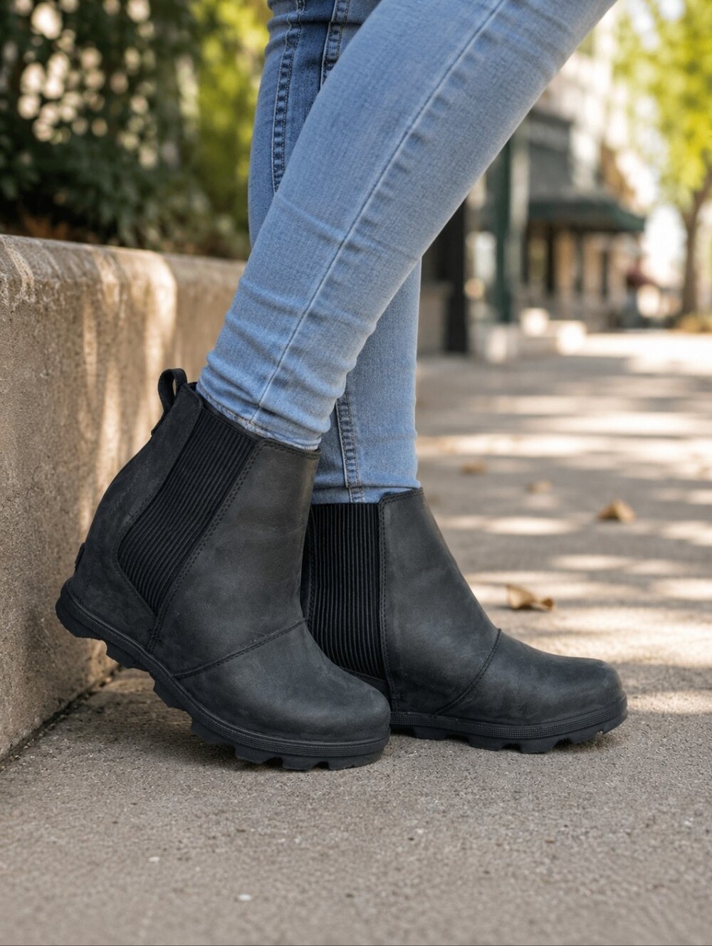 Sorel Women's Joan Of Arctic Wedge II Cheslea Boots
